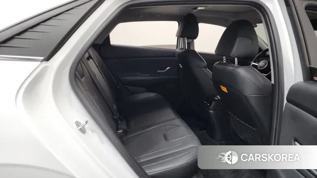 Hyundai Avante (CN7) 2023 Белый из Кореи, фото 3