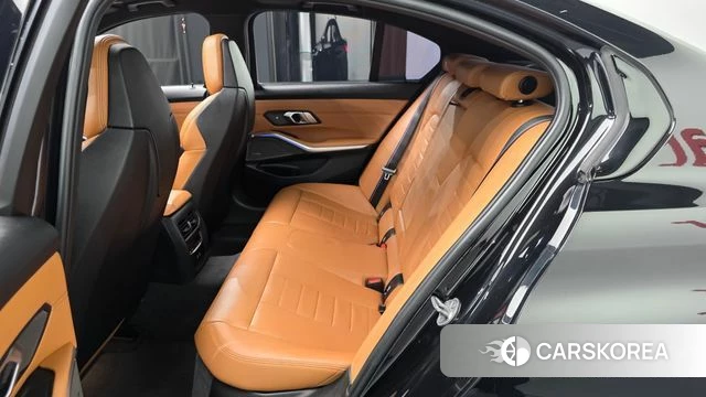 BMW 3 Series (G20) 2022 Черный из Кореи, фото 3