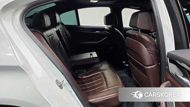 BMW 5 Series (G30) 2021 Белый из Кореи, фото 3