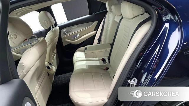 Mercedes-Benz E-Class W213 2018 Синий из Кореи, фото 3