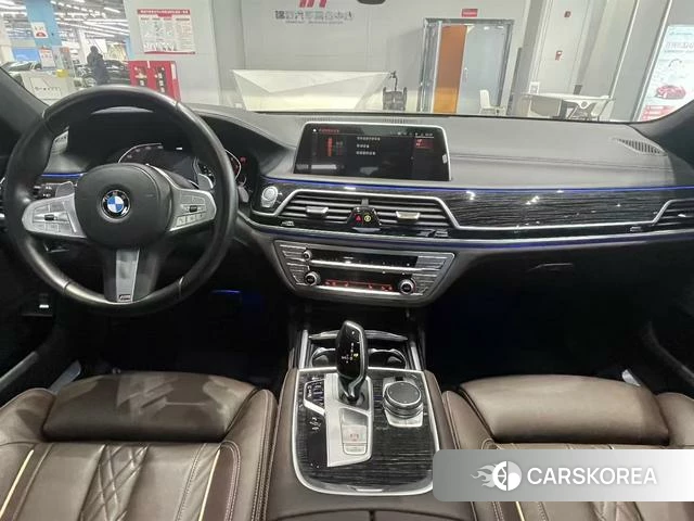 BMW 7 series 2023 Черный из Китая, фото 3