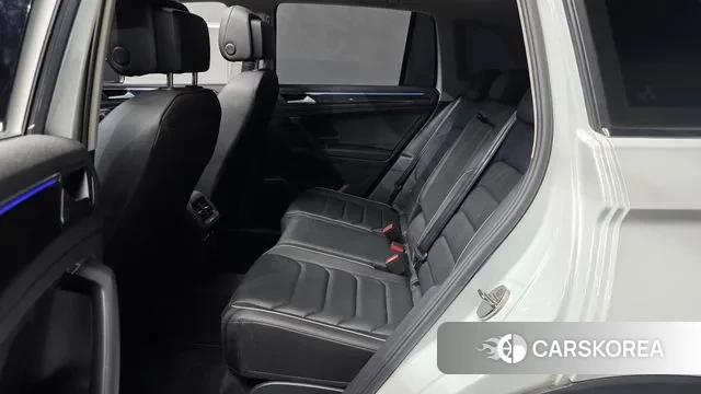 Volkswagen Tiguan second Generation 2022 Белый из Кореи, фото 3