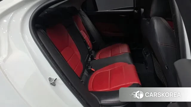 Jaguar XE 2018 Белый из Кореи, фото 3