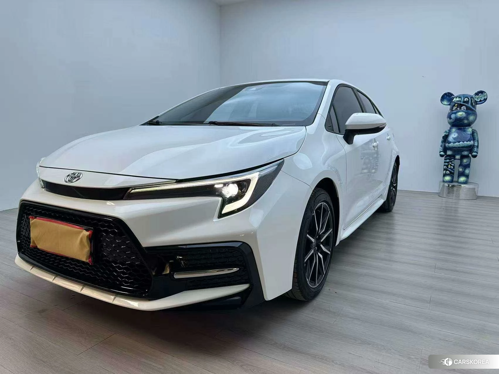 Toyota Levin 2023 Белый из Китая, фото 3