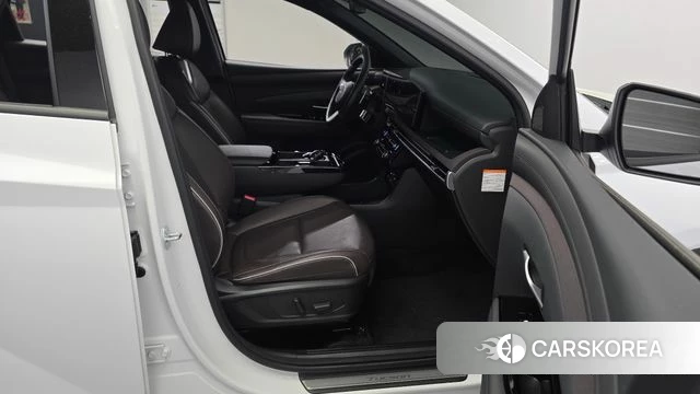 Hyundai The New Tucson Hybrid (NX4) 2024 Белый из Кореи, фото 3