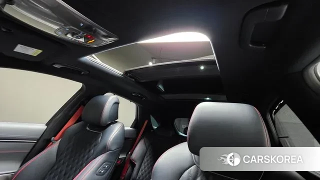 Genesis GV70 2022 Красный из Кореи, фото 3