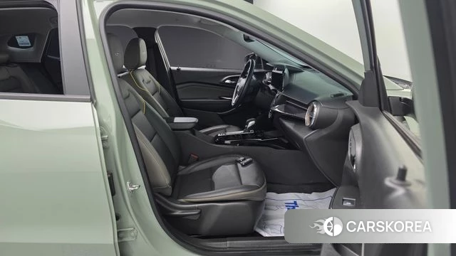 Chevrolet (GM Daewoo) Trax Crossover 2024 Светло-зеленый из Кореи, фото 3