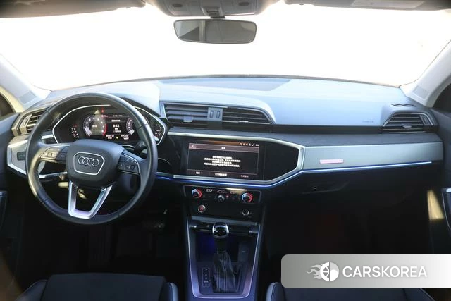 Audi Q3 2022 Темно-серый из Китая, фото 3