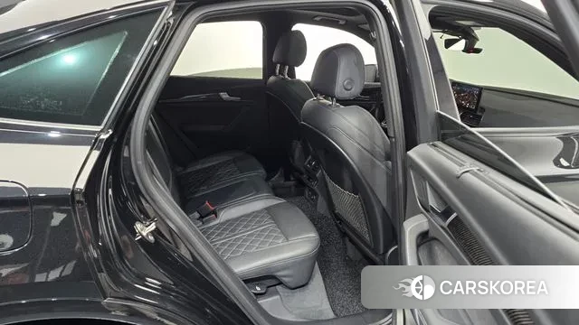 Audi SQ5 (FY) 2022 Черный из Кореи, фото 3