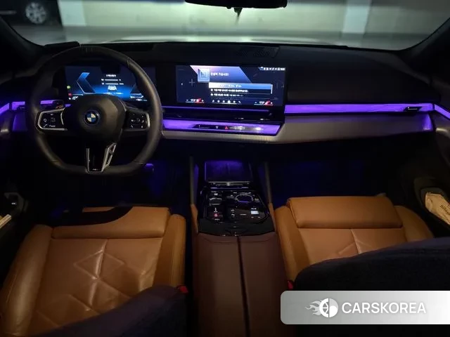 BMW 5 Series (G60) 2025 Белый из Кореи, фото 3