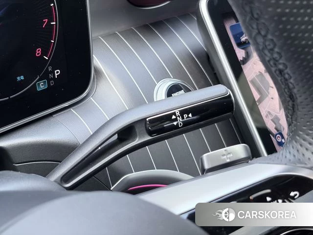 Mercedes-Benz Class C 2024 Белый из Китая, фото 3