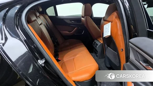 Jaguar XE 2020 Черный из Кореи, фото 3