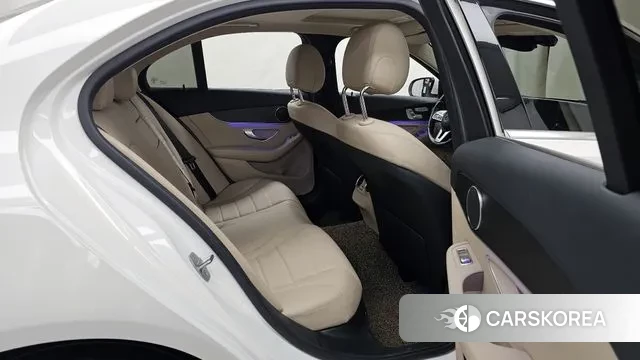 Mercedes-Benz C-Class W205 2021 Белый из Кореи, фото 3