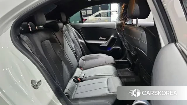 Mercedes-Benz A-Class W177 2021 Белый из Кореи, фото 3