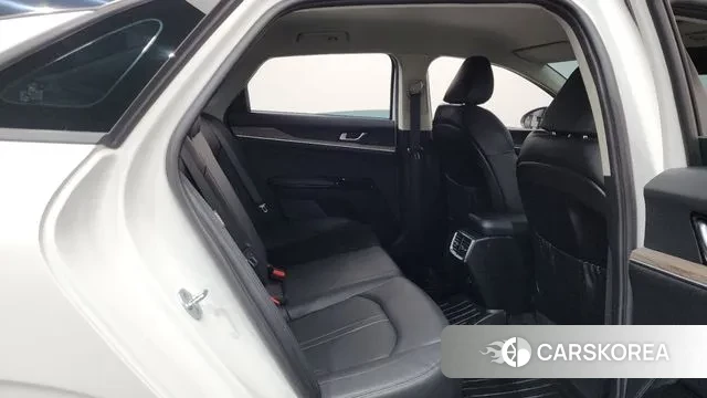 Kia K5 3rd generation 2021 Белый из Кореи, фото 3