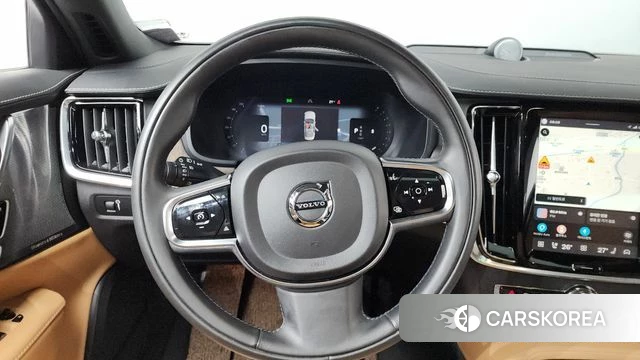 Volvo S90 2022 Коричневый из Кореи, фото 3