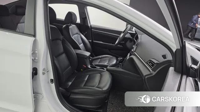 Hyundai The New Avante AD 2018 Белый из Кореи, фото 3