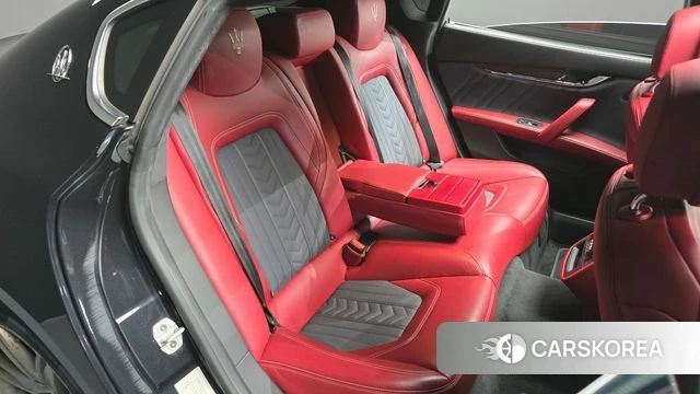 Maserati Quattroporte 2019 Черный из Кореи, фото 3