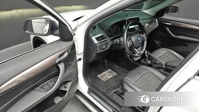 BMW X1 (F48) 2020 Белый из Кореи, фото 3