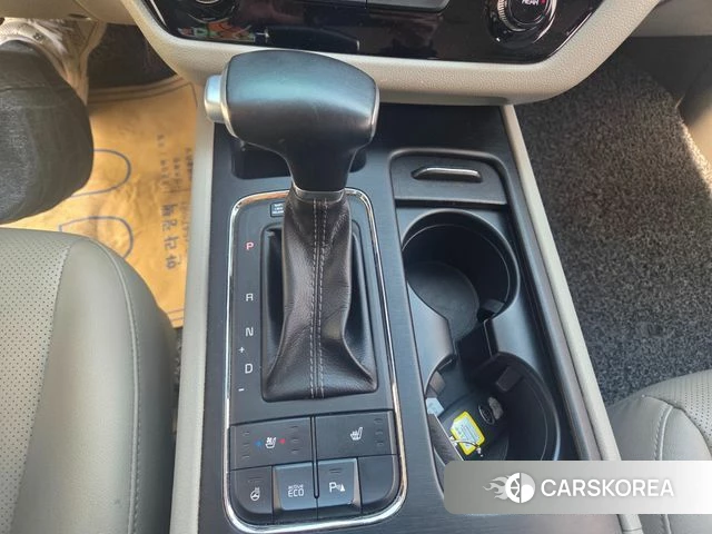Kia All New Carnival 2018 Черный из Кореи, фото 3
