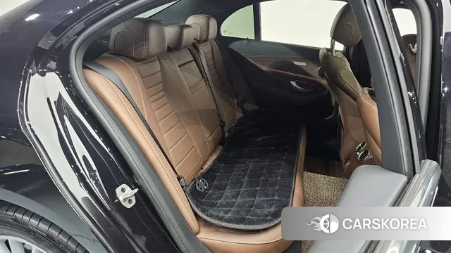 Mercedes-Benz E-Class W213 2023 Черный из Кореи, фото 3