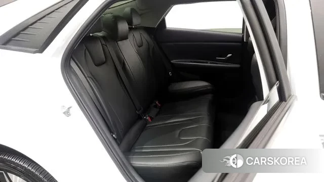 Hyundai Avante (CN7) 2023 Белый из Кореи, фото 3