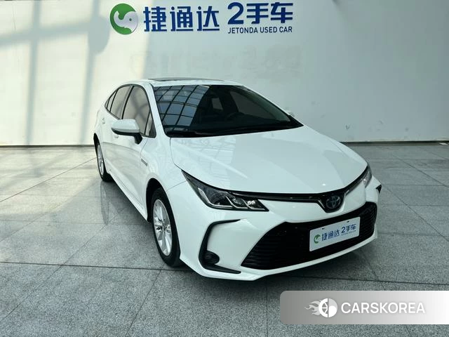Toyota Corolla 2021 Белый из Китая, фото 3