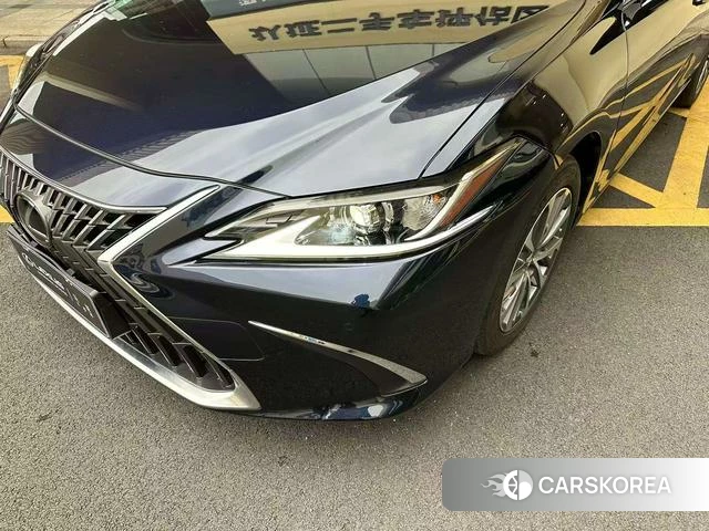 Lexus ES 2023 Синий из Китая, фото 3