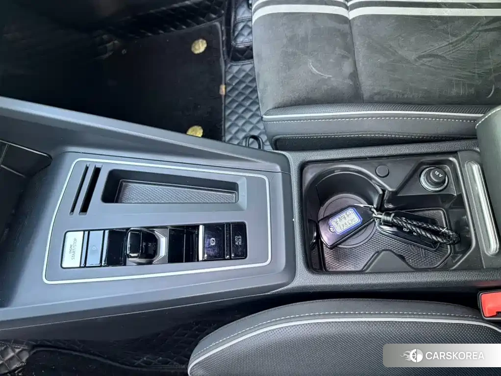 Volkswagen Golf 2022 Белый из Китая, фото 3