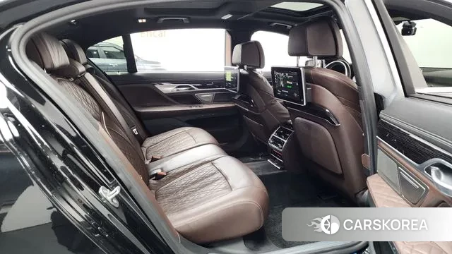 BMW 7 Series (G11) 2019 Черный из Кореи, фото 3