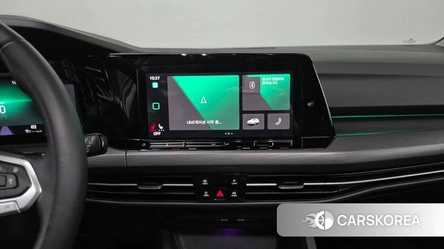 Volkswagen Golf 8th Generation 2022 Белый из Кореи, фото 3