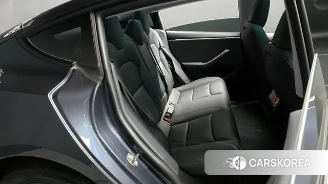 Tesla Model 3 2024 Серый из Кореи, фото 3