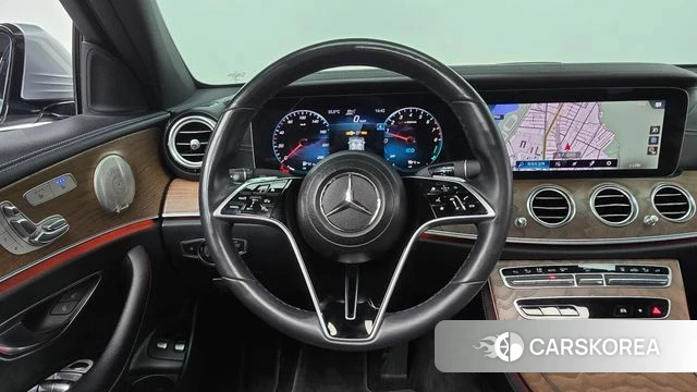 Mercedes-Benz E-Class W213 2021 Серебряный из Кореи, фото 3