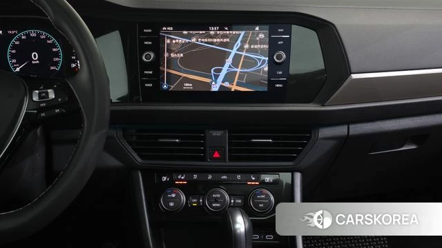 Volkswagen 7th Generation of Jetta 2021 Белый из Кореи, фото 3