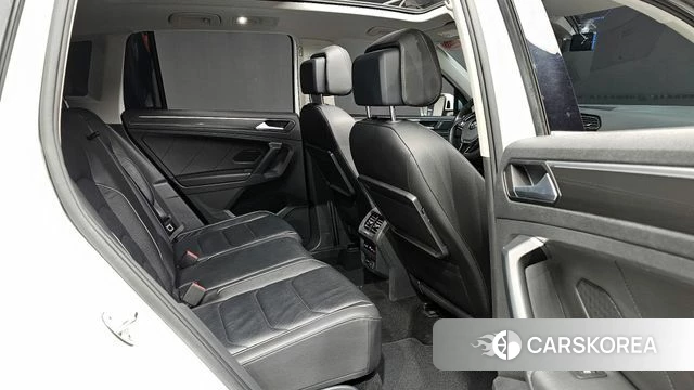 Volkswagen Tiguan second Generation 2020 Белый из Кореи, фото 3