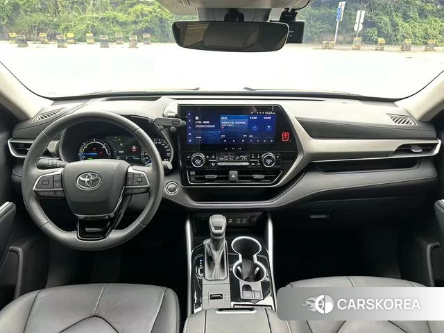 Toyota Highlander 2024 Черный из Китая, фото 3