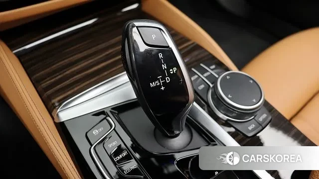 BMW 5 Series (G30) 2021 Белый из Кореи, фото 3