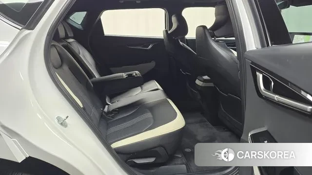 Kia EV6 2023 Белый из Кореи, фото 3