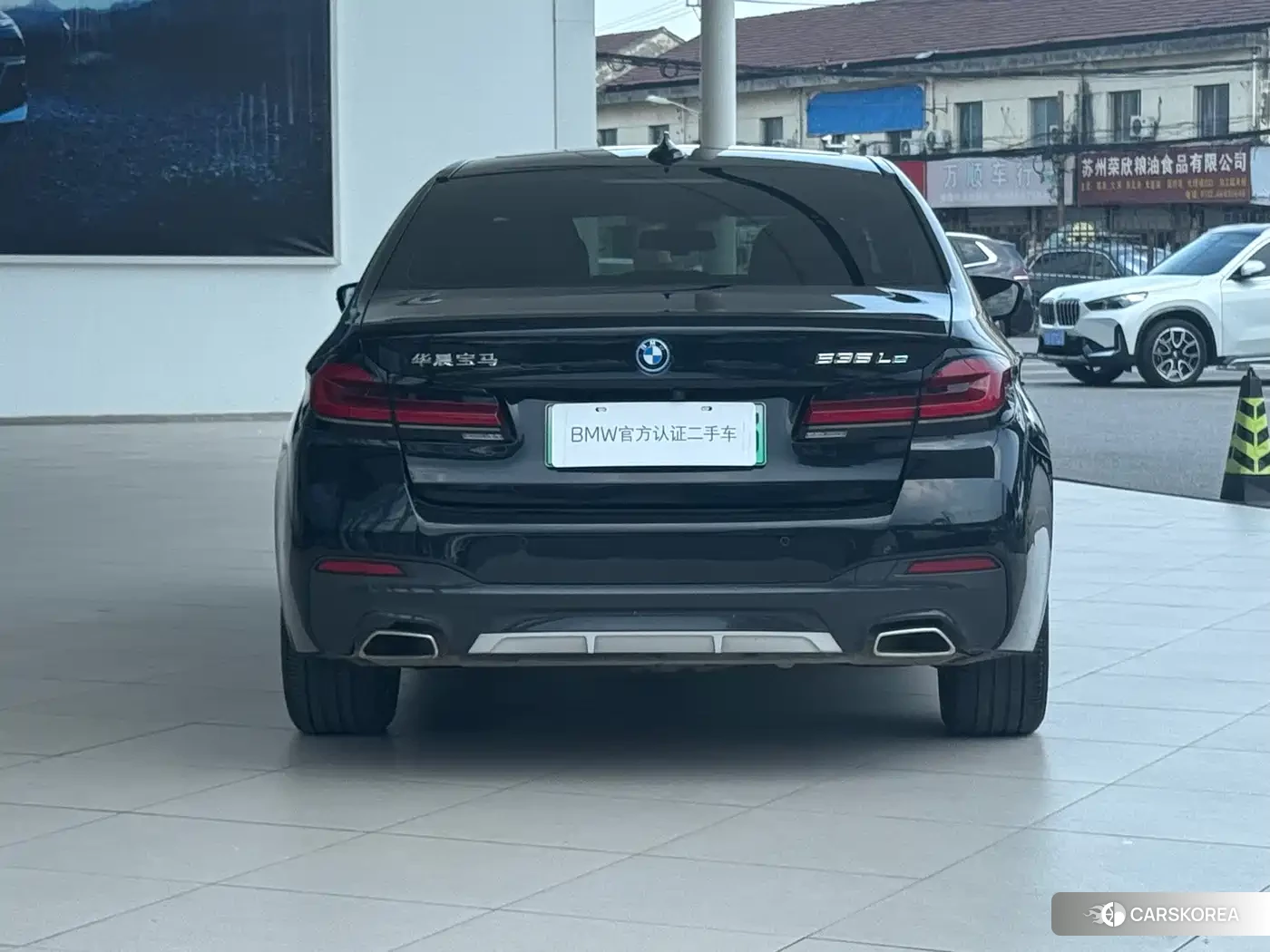 BMW 5 series 2022 Черный из Китая, фото 3