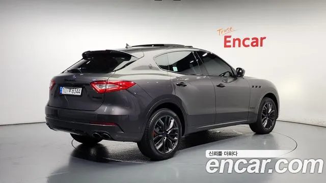 Maserati Levante 2018 Серый из Кореи, фото 3