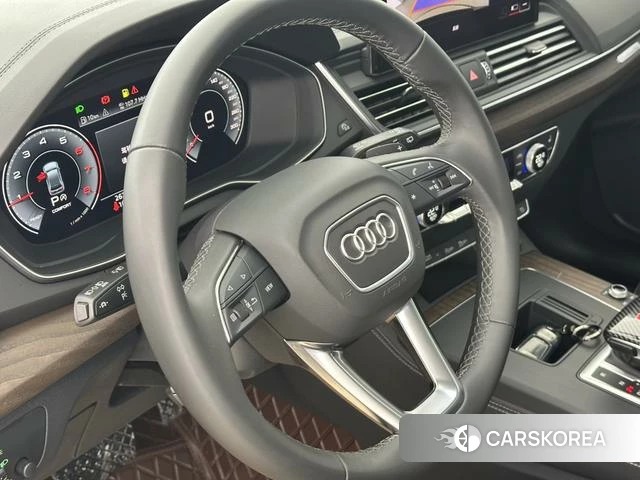 Audi Q5L 2024 Черный из Китая, фото 3