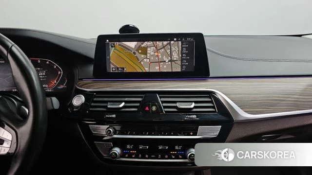 BMW 5 Series (G30) 2020 Черный из Кореи, фото 3