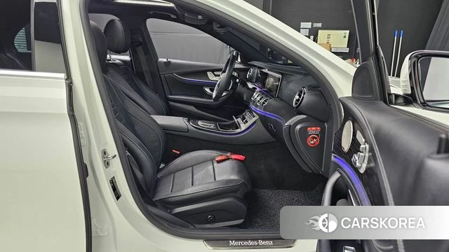 Mercedes-Benz E-Class W213 2022 Белый из Кореи, фото 3