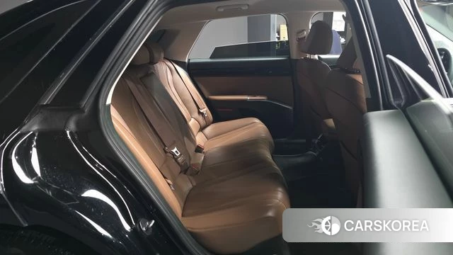 Hyundai Grandeur Hybrid (GN7) 2024 Черный из Кореи, фото 3