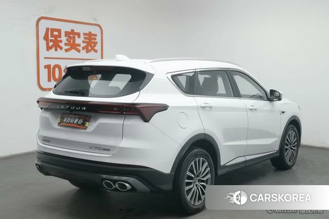 Jietu X70 PLUS 2025 Белый из Китая, фото 3