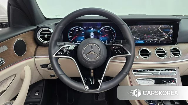 Mercedes-Benz E-Class W213 2021 Белый из Кореи, фото 3