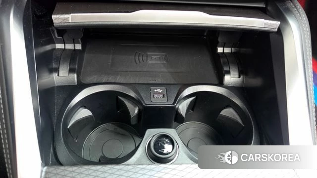 BMW 4 Series (G22) 2025 Черный из Кореи, фото 3