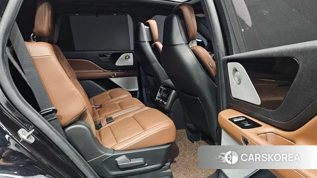 Lincoln Aviator 2nd generation 2023 Черный из Кореи, фото 3