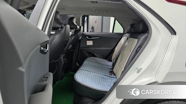 Kia Di Ol Nu Niro 2023 Белый из Кореи, фото 3