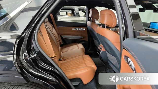 Genesis GV70 2022 Черный из Кореи, фото 3